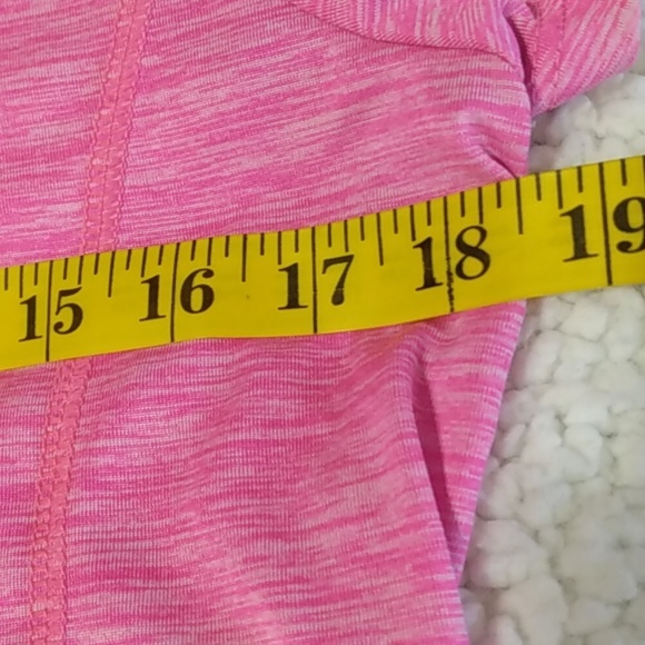 Reebok pink activewear top - Picture 12 of 14